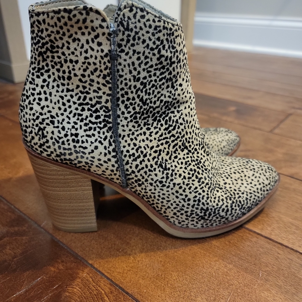 Mia Leapord Bootie size 6.5